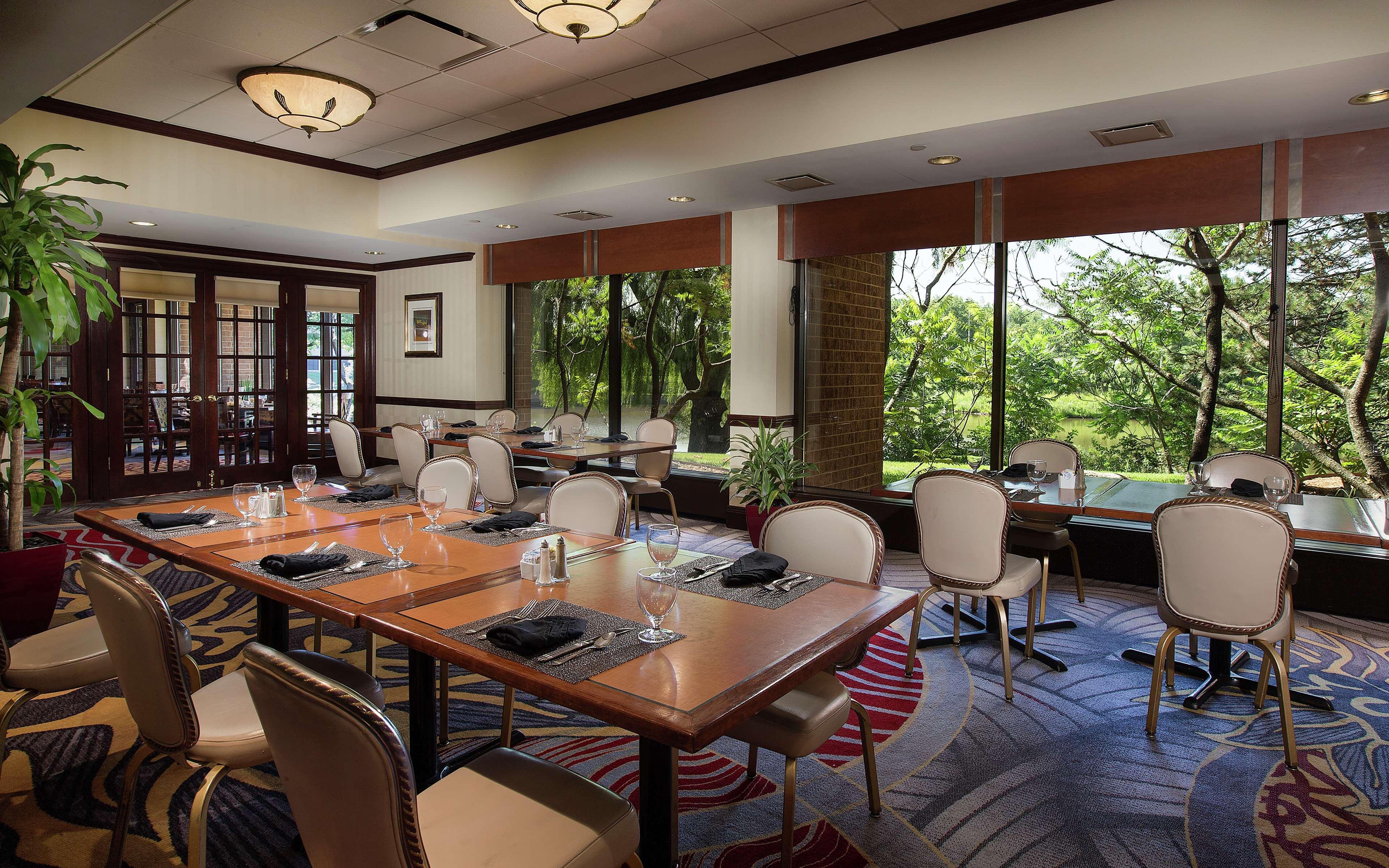Doubletree By Hilton Lisle Naperville Exterior foto