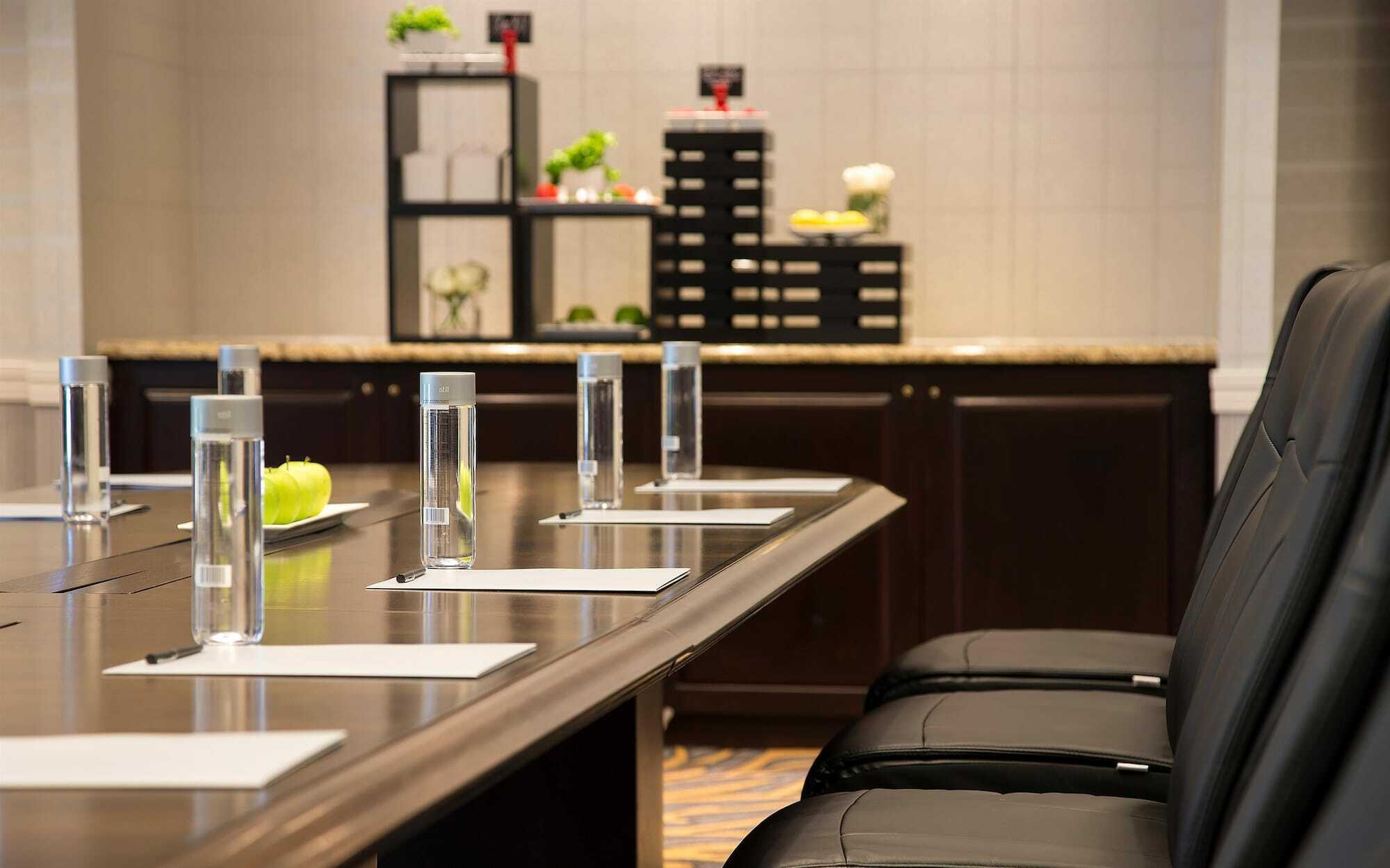 Doubletree By Hilton Lisle Naperville Exterior foto
